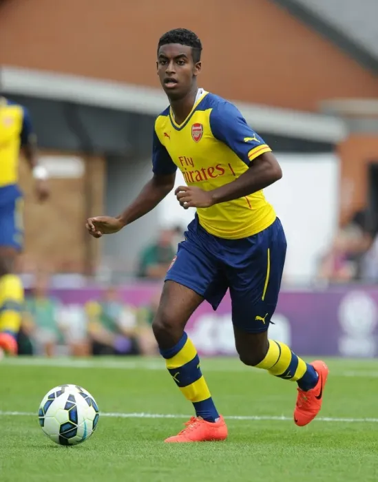 Framed Print : Gedion Zelalem in Action: Arsenal's Pre-Season Friendly against Boreham Wood Framed Print : Gedion Zelalem in Action: Arsenal's Pre-Season Friendly against Boreham Wood