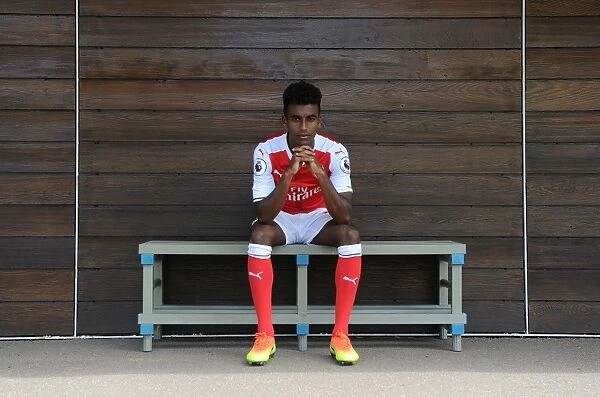 Gedion Zelalem at Arsenal's 2016-17 First Team Photocall