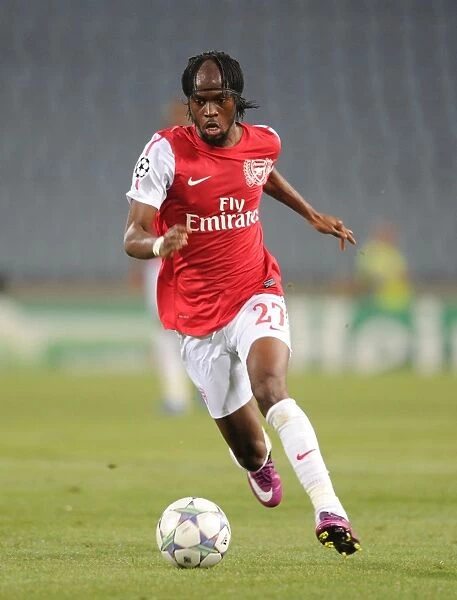 Gervinho in Action: Arsenal vs. Udinese, UEFA Champions League Play-Off, 2011