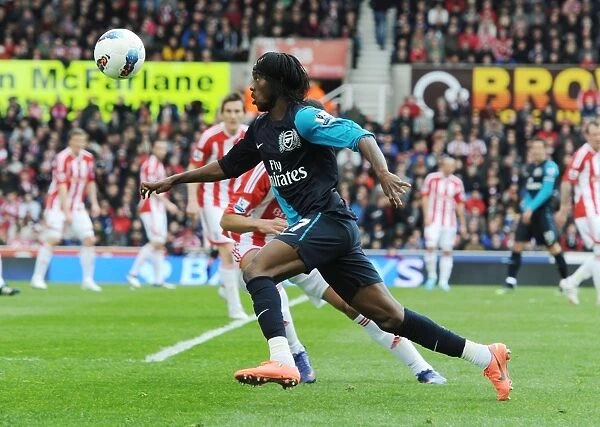 Gervinho in Action: Stoke City vs. Arsenal, Premier League 2011-12