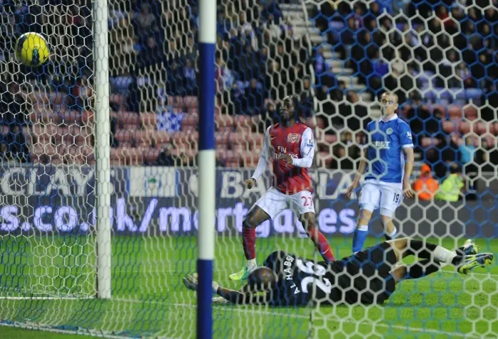 Framed Print : Gervinho Scores Third Goal: Wigan Athletic vs. Arsenal, Premier League 2011-12 Framed Print : Gervinho Scores Third Goal: Wigan Athletic vs. Arsenal, Premier League 2011-12