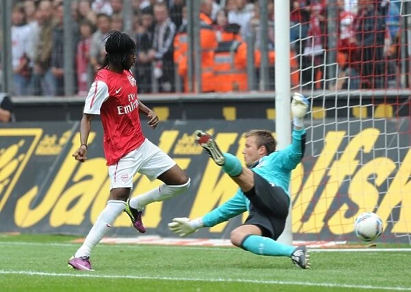 Gervinho Scores the Second Goal: Arsenal's Pre-Season Victory over Cologne