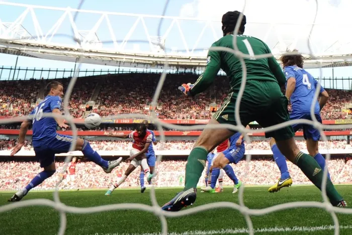 Framed Print : Gervinho Scores Thrilling Goal Past Terry and Cech in Arsenal vs. Chelsea Clash (2012-13) Framed Print : Gervinho Scores Thrilling Goal Past Terry and Cech in Arsenal vs. Chelsea Clash (2012-13)