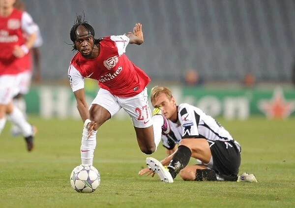Gervinho vs. Ekstrand: Arsenal's Edge in Udinese Clash (2011-12)
