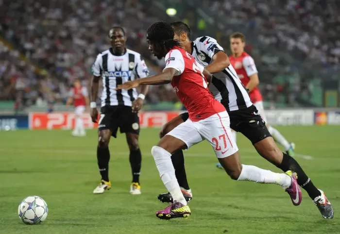 Framed Print : Gervinho vs. Pablo Armero: Battle at the Stadio Friuli - Udinese vs. Arsenal, UEFA Champions League Play-Off, 2011 Framed Print : Gervinho vs. Pablo Armero: Battle at the Stadio Friuli - Udinese vs. Arsenal, UEFA Champions League Play-Off, 2011