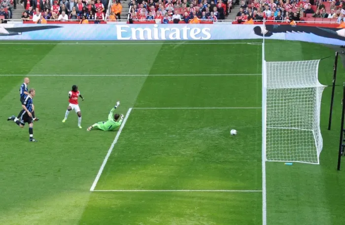 Framed Print : Gervinho's Debut Goal: Arsenal's Triumphant 3-1 Victory Over Stoke City in the Premier League (2011-2012)