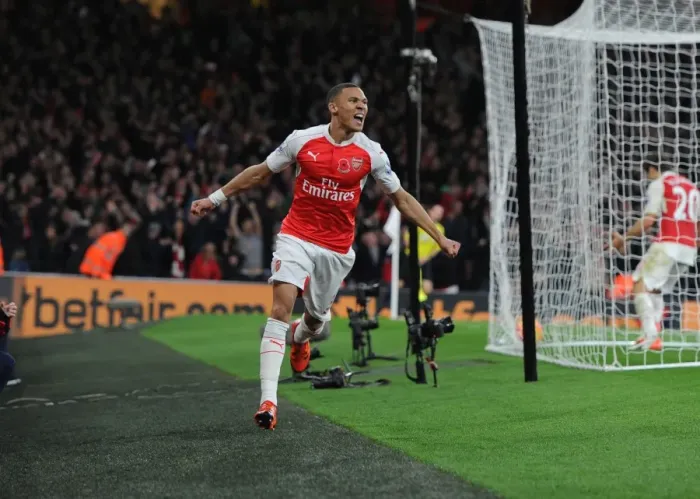 Framed Print : Gibbs Dramatic Winner: Arsenal Triumphs Over Tottenham