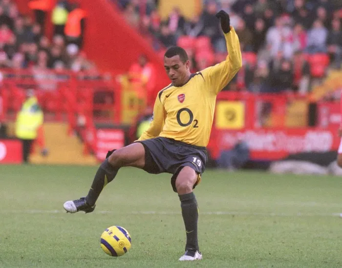 Framed Print : Gilberto (Arsenal). Charlton Athletic 0: 1 Arsenal. FA Premiership Framed Print : Gilberto (Arsenal). Charlton Athletic 0: 1 Arsenal. FA Premiership