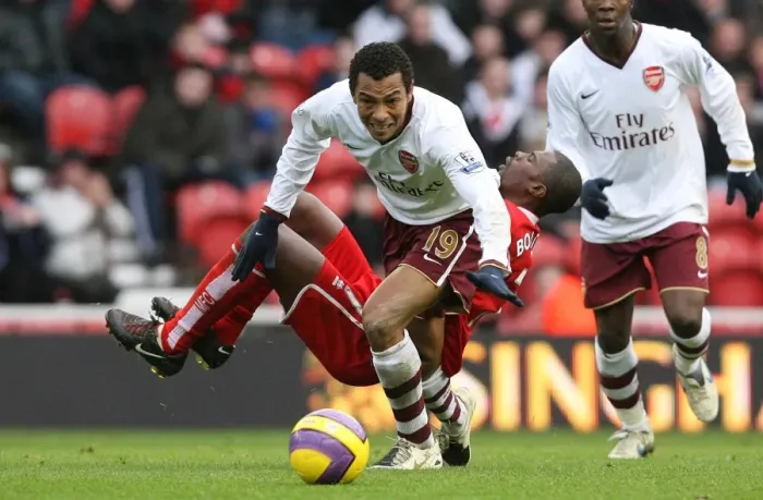 Framed Print : Gilberto (Arsenal) George Boateng (Middlesbrough) Framed Print : Gilberto (Arsenal) George Boateng (Middlesbrough)