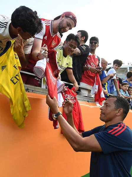 Gilberto Reunites with Arsenal Fans Before Chelsea Showdown - Florida Cup 2022-23