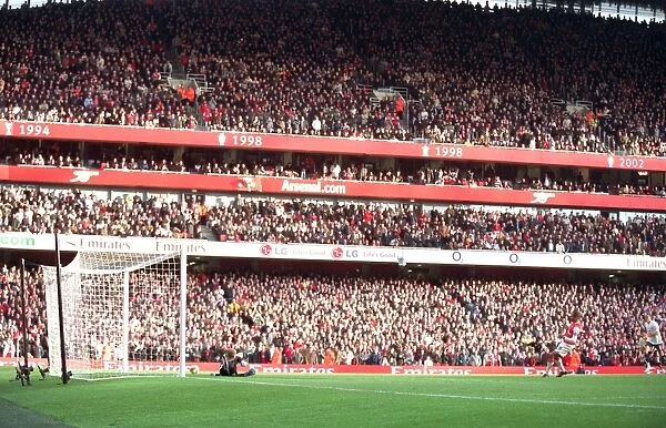 Gilberto scores his 2nd and Arsenals 3rd from the penalty spot