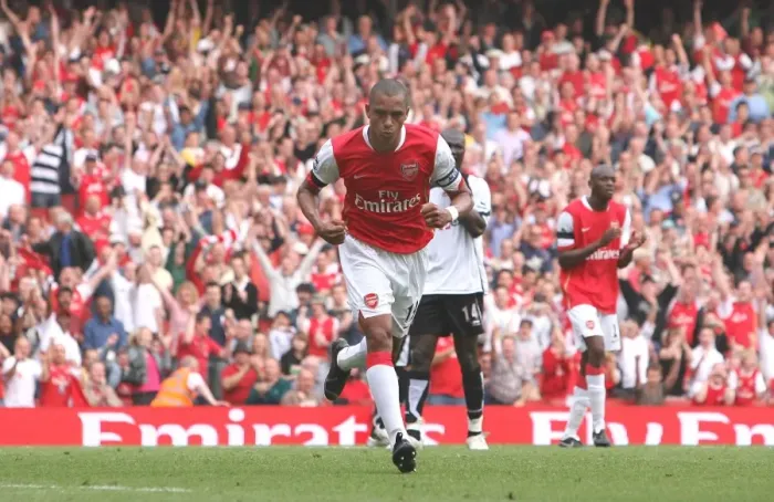 Framed Print : Gilberto's Game-Winning Goal: Arsenal 3-1 Fulham, Barclays Premiership, Emirates Stadium, London, 2007
