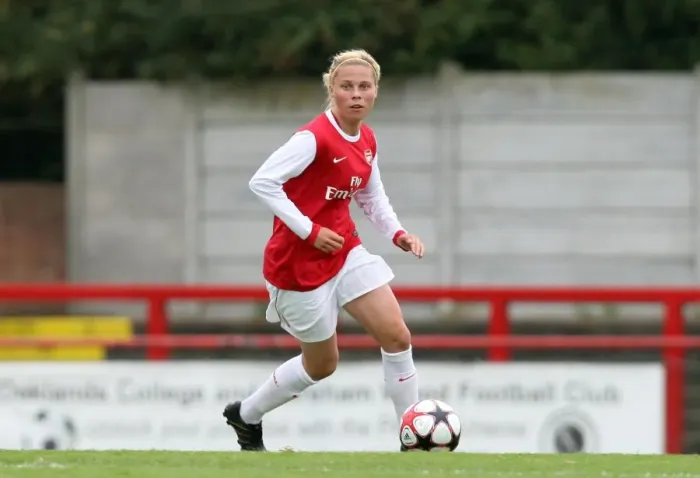 Framed Print : Gilly Flaherty (Arsenal). Arsenal Ladies 9: 0 ZFK Masinac. UEFA Womens Champions League