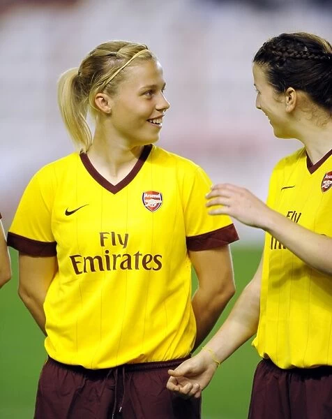 Gilly Flaherty and Niamh Fahey (Arsenal). Rayo Vallecano 2: 0 Arsenal Ladies