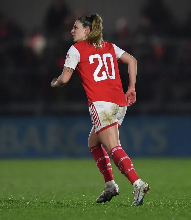 Framed Print : Gio Queiroz in Action: Arsenal Women vs Liverpool Women FA Super League Clash (2022-23)