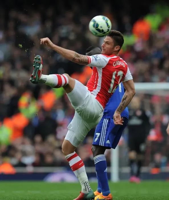 Framed Print : Giroud in Action: Arsenal vs Chelsea, Premier League 2014 / 15 Framed Print : Giroud in Action: Arsenal vs Chelsea, Premier League 2014 / 15