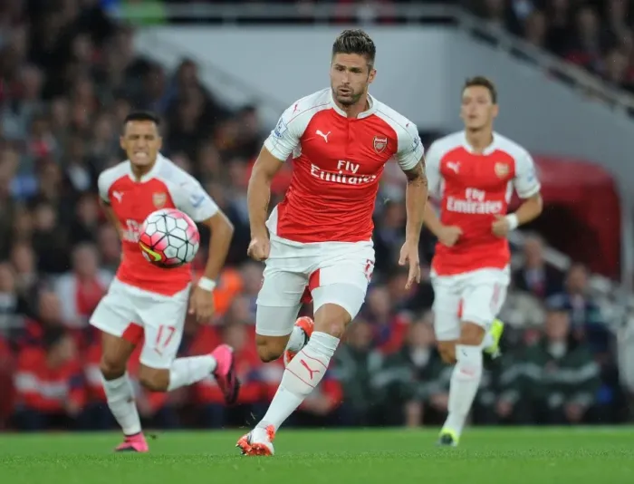 Framed Print : Giroud in Action: Arsenal vs Liverpool, 2015 / 16 Premier League Framed Print : Giroud in Action: Arsenal vs Liverpool, 2015 / 16 Premier League