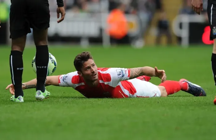 Framed Print : Giroud in Action: Arsenal's Win Against Newcastle United, Premier League 2014-2015