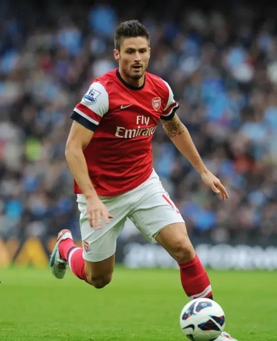 Framed Print : Giroud Faces Manchester City: Arsenal vs. Manchester City, Premier League 2012-13