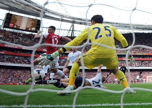 Giroud Scores the Winner: Arsenal vs. Tottenham, Premier League 2013-14