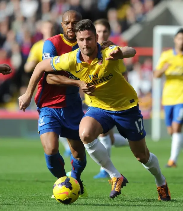 Framed Print : Giroud Surges Past Gabbidon: Crystal Palace vs. Arsenal, Premier League 2013-14
