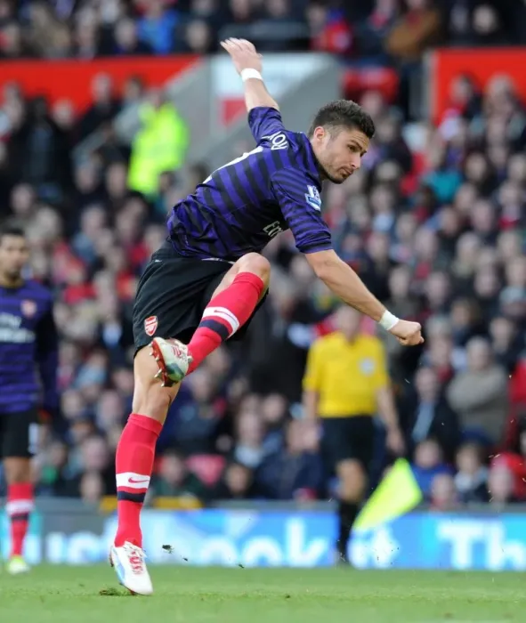 Framed Print : Giroud vs. Manchester United: Arsenal's Star Striker Battles the Red Devils, Premier League 2012-13 Framed Print : Giroud vs. Manchester United: Arsenal's Star Striker Battles the Red Devils, Premier League 2012-13