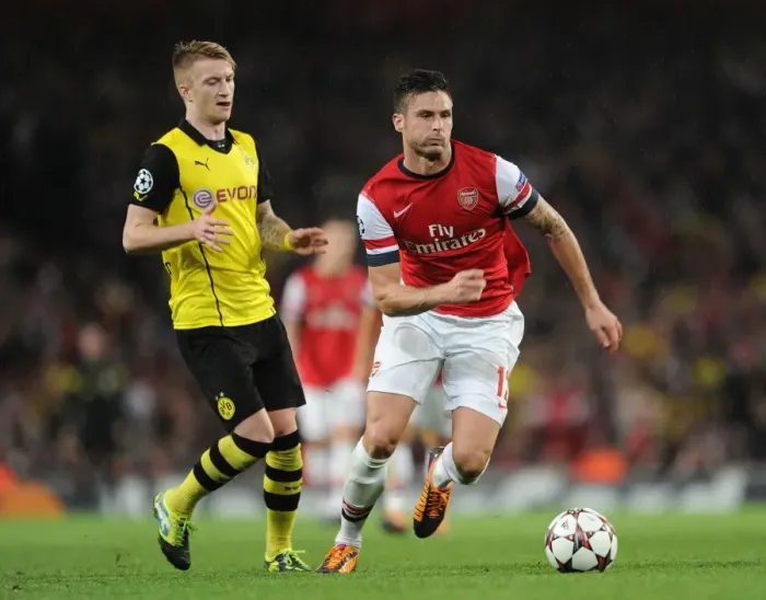 Framed Print : Giroud vs. Reus: Arsenal vs. Borussia Dortmund, UEFA Champions League, 2013 Framed Print : Giroud vs. Reus: Arsenal vs. Borussia Dortmund, UEFA Champions League, 2013