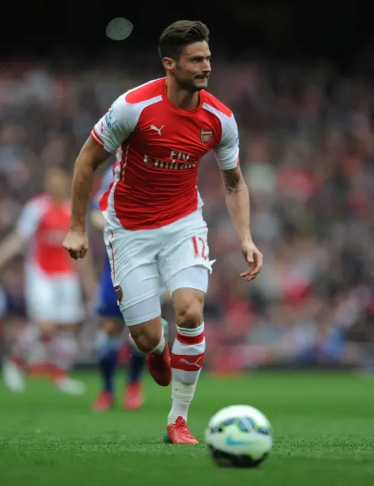 Framed Print : Giroud's Battle at the Emirates: Arsenal vs Chelsea, Premier League 2014 / 15
