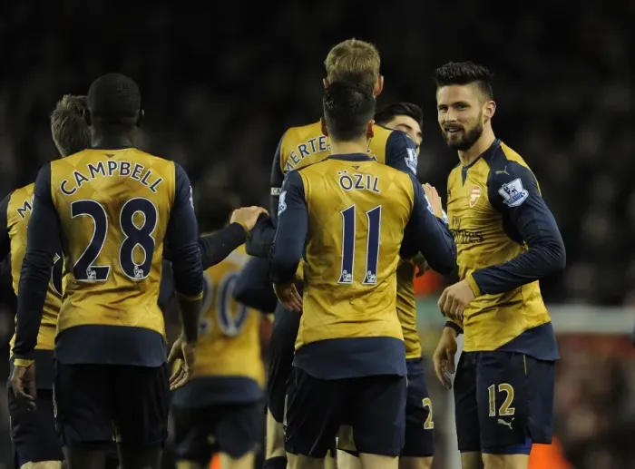 Framed Print : Giroud's Brace: Arsenal's Comeback Victory over Liverpool, Premier League 2015-16