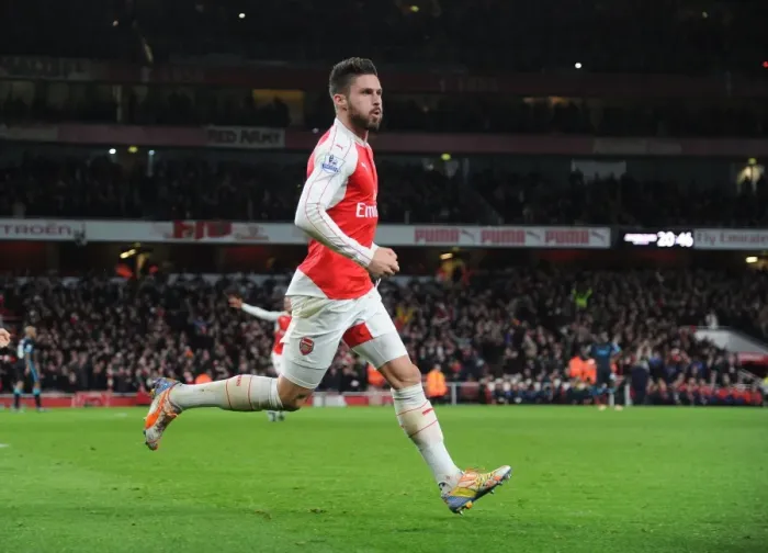 Framed Print : Giroud's Brace: Arsenal's Triumph over Manchester City (Premier League 2015-16)