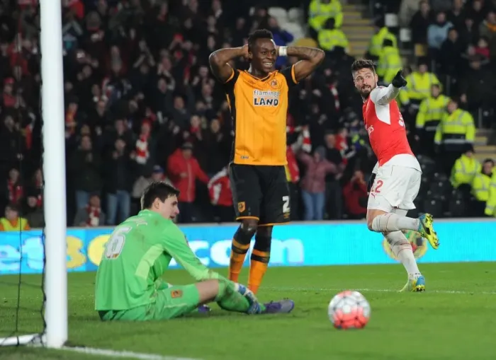 Framed Print : Giroud's Brace and Hull's Reaction: Arsenal's FA Cup Triumph