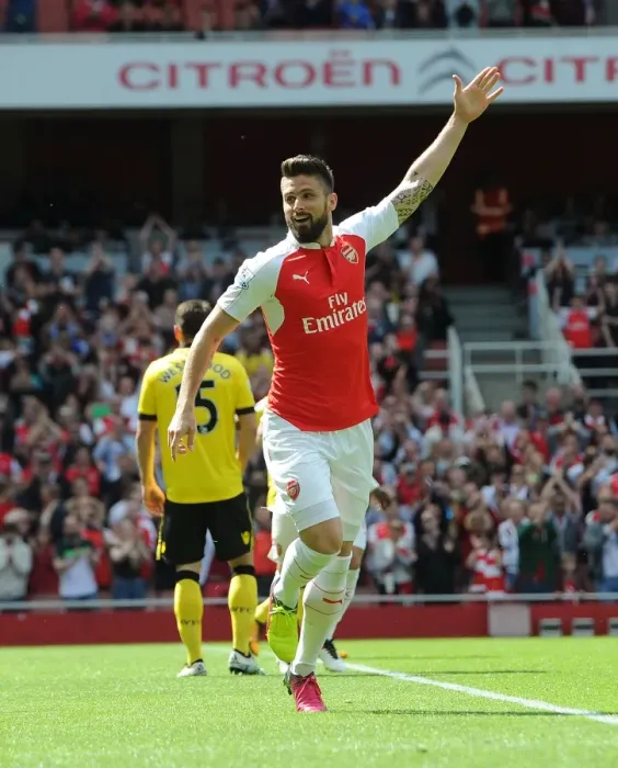 Framed Print : Giroud's Dramatic Late Goal: Arsenal Snatches Victory from Aston Villa (2015-16) Framed Print : Giroud's Dramatic Late Goal: Arsenal Snatches Victory from Aston Villa (2015-16)