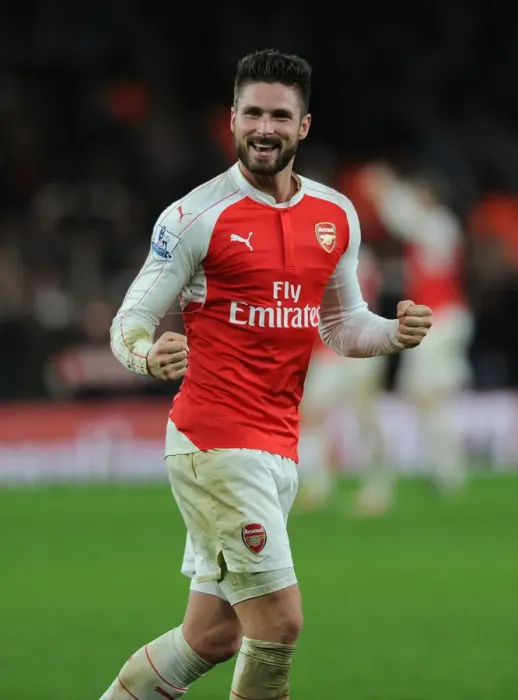 Framed Print : Giroud's Last-Minute Goal: Arsenal Snatches Victory from Manchester City (2015-16)