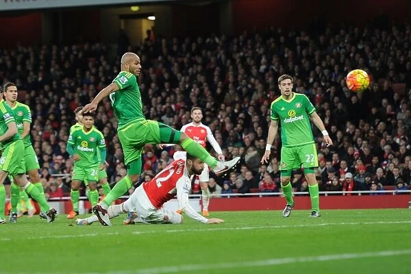 Giroud's Pressured Strike: Arsenal's Second Goal vs. Sunderland (2015-16)