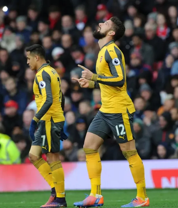 Framed Print : Giroud's Stunner: Arsenal's Victory Over Manchester United, Premier League 2016-17 Framed Print : Giroud's Stunner: Arsenal's Victory Over Manchester United, Premier League 2016-17