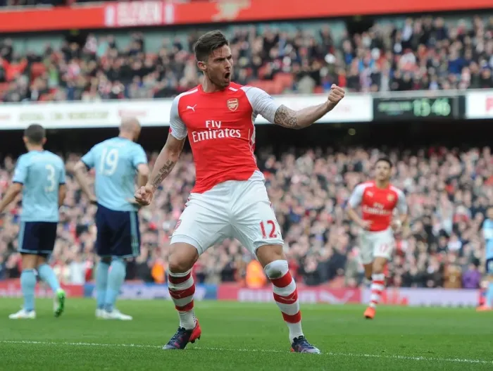 Framed Print : Giroud's Thriller: Arsenal's Dramatic Comeback Win Against West Ham United, 2014-15