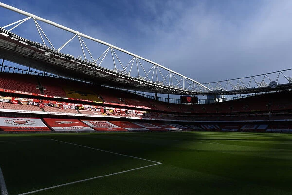 Empty Glory: Arsenal vs Leicester City at the Deserted Emirates Stadium (2020-21 Premier League)