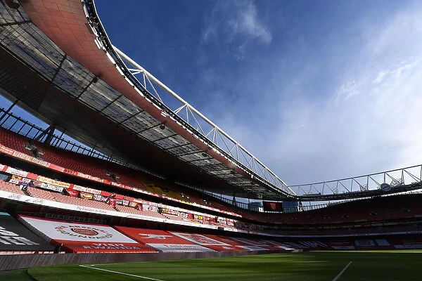 Empty Glory: Arsenal vs Leicester City at Deserted Emirates Stadium (2020-21 Premier League)