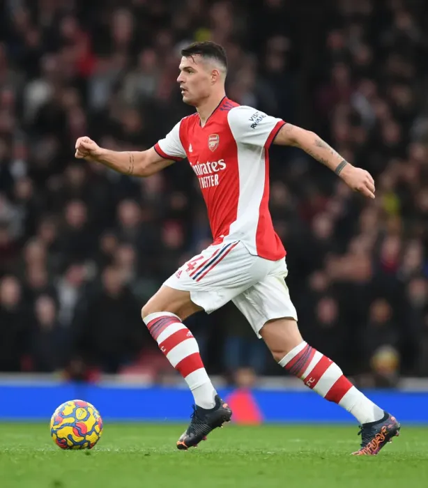 Framed Print : Granit Xhaka in Action: Arsenal vs. Brentford, Premier League 2021-22