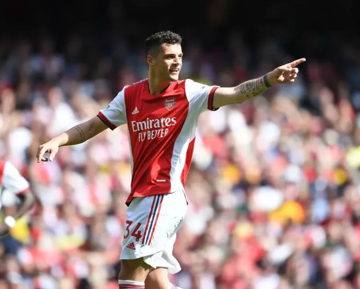 Framed Print : Granit Xhaka in Action: Arsenal vs Leeds United, Premier League 2021-22 Framed Print : Granit Xhaka in Action: Arsenal vs Leeds United, Premier League 2021-22