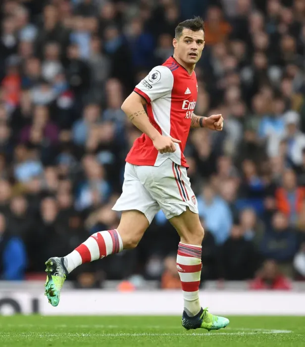 Framed Print : Granit Xhaka in Action: Arsenal vs Manchester City, Premier League 2021-22