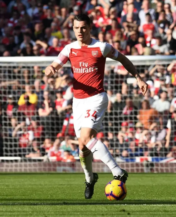 Framed Print : Granit Xhaka in Action: Arsenal vs Southampton, Premier League 2018-19