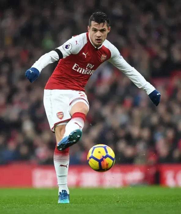 Framed Print : Granit Xhaka: In Action Against Crystal Palace, Premier League 2017-18 Framed Print : Granit Xhaka: In Action Against Crystal Palace, Premier League 2017-18