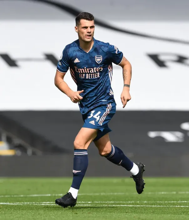 Framed Print : Granit Xhaka in Action: Fulham vs. Arsenal, Premier League 2020-21 Framed Print : Granit Xhaka in Action: Fulham vs. Arsenal, Premier League 2020-21