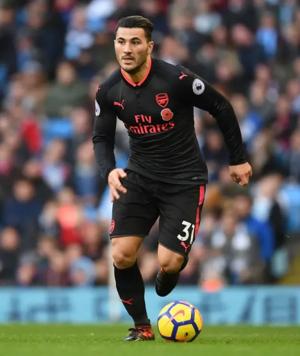 Framed Print : Granit Xhaka in Action: Manchester City vs Arsenal, Premier League 2017-18 Framed Print : Granit Xhaka in Action: Manchester City vs Arsenal, Premier League 2017-18