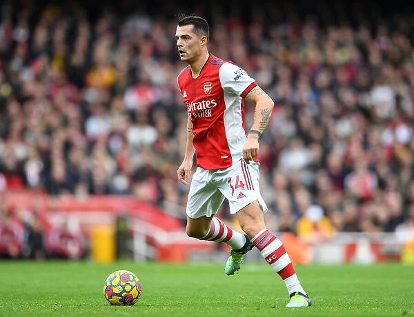 Granit Xhaka: Arsenal's Midfield Maestro in Action Against Manchester City, Premier League 2021-22