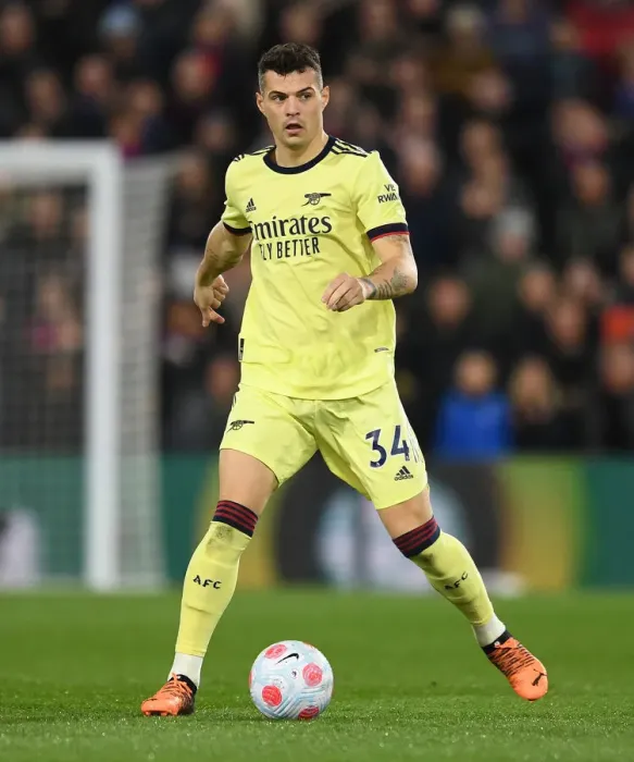 Framed Print : Granit Xhaka: Arsenal's Midfield Maestro in Action vs. Crystal Palace, Premier League 2021-22 Framed Print : Granit Xhaka: Arsenal's Midfield Maestro in Action vs. Crystal Palace, Premier League 2021-22