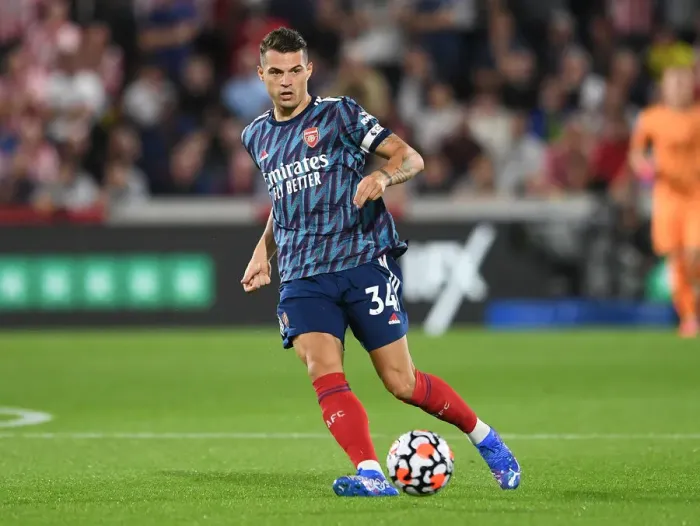 Framed Print : Granit Xhaka: Arsenal's Midfield Masterclass vs Brentford (2021-22)