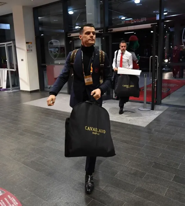 Framed Print : Granit Xhaka: Arsenal's Steely Focus Ahead of Arsenal v Stade Rennais UEFA Europa League Showdown