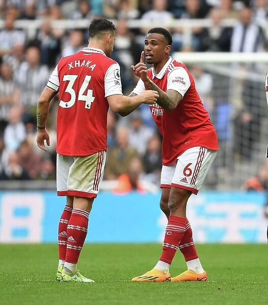 Granit Xhaka and Gabriel in Action: Arsenal vs. Newcastle United, Premier League 2022-23
